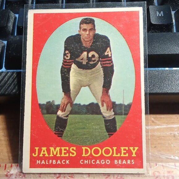 1958 Topps #  8 Jim Dooley Chicago Bears - Picture 1 of 4